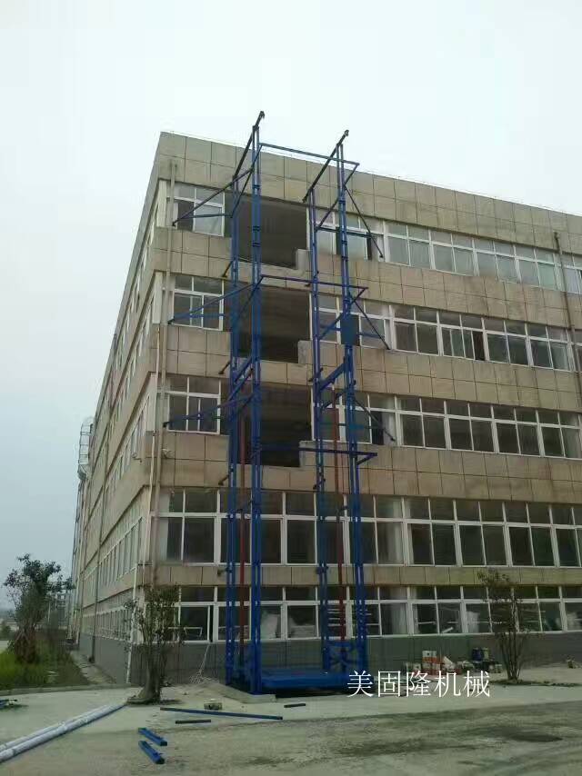 德州室外双臂导轨式升降机厂家